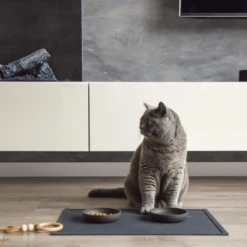 District 70 Serve Placemat -Haustierprodukte district 70 serve placemat 209750 0500 none